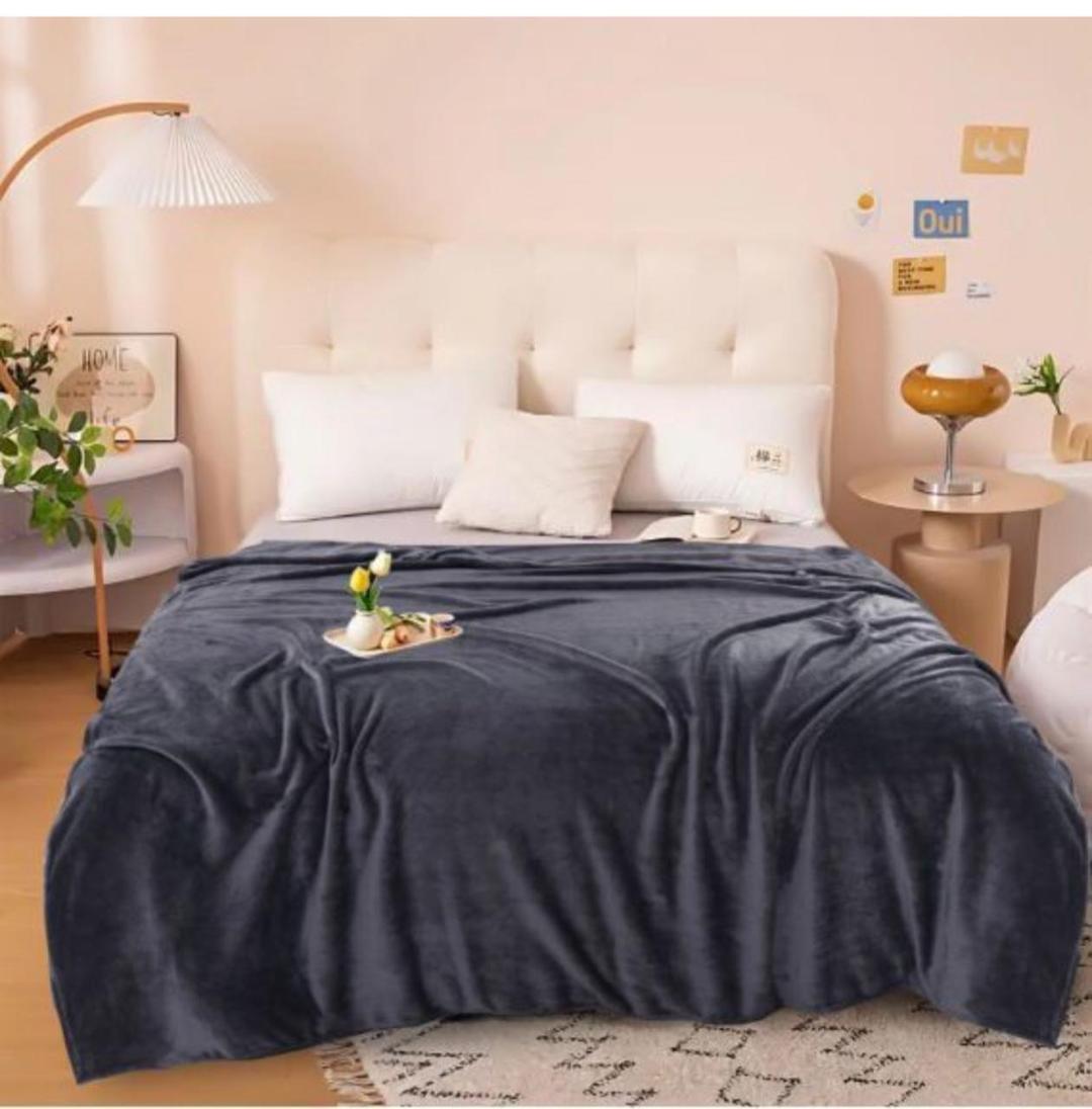 Fleece Plain Double Bed Blanket – Stylish & Cozy