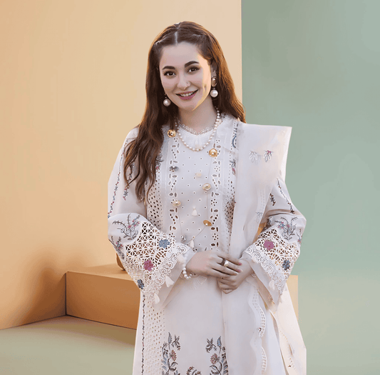 Cozy Elegant Cream Chicken Kari 3-Piece Lawn Suit