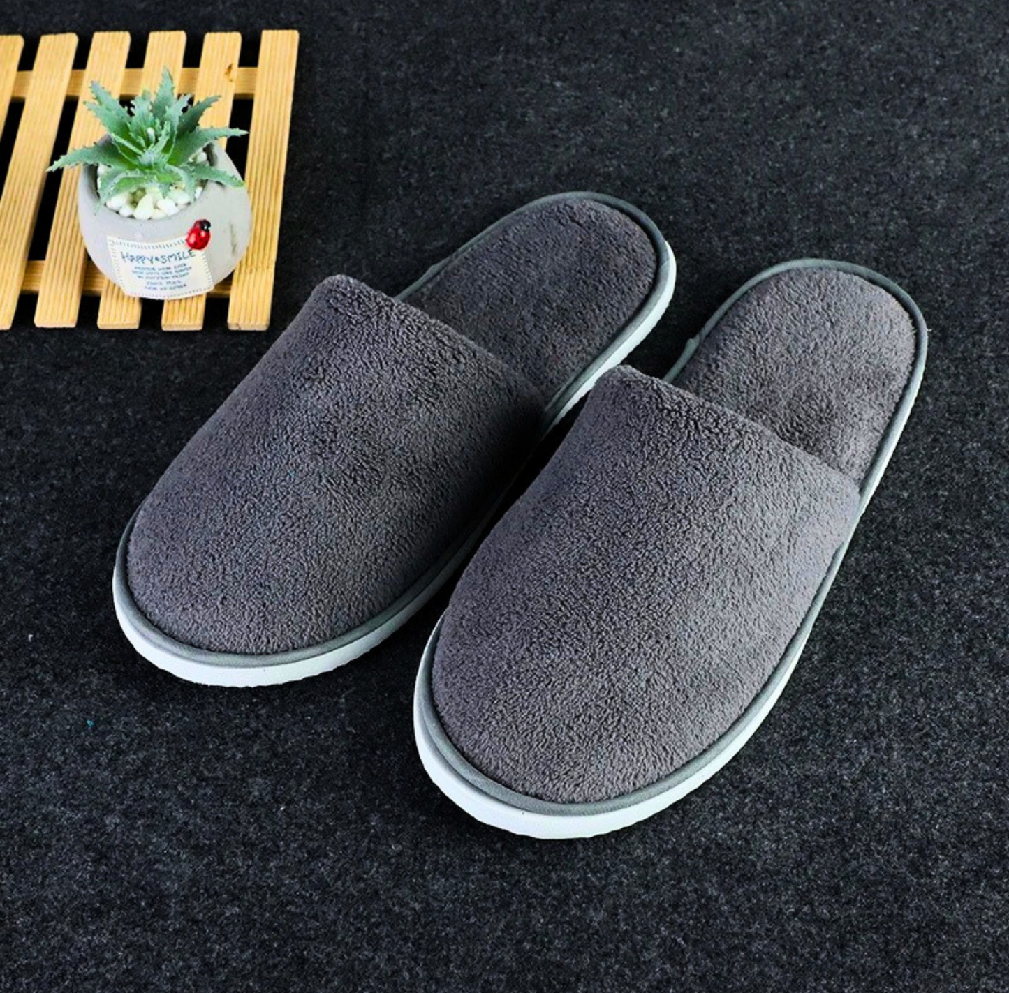 Soft Cotton Slippers for Men & Women – Random Color Surprise!